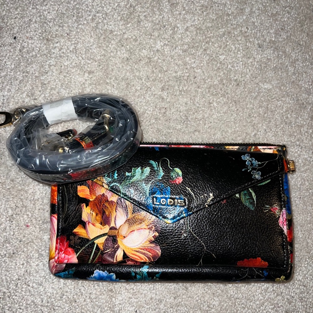 Lodis Clutch/Crossbody